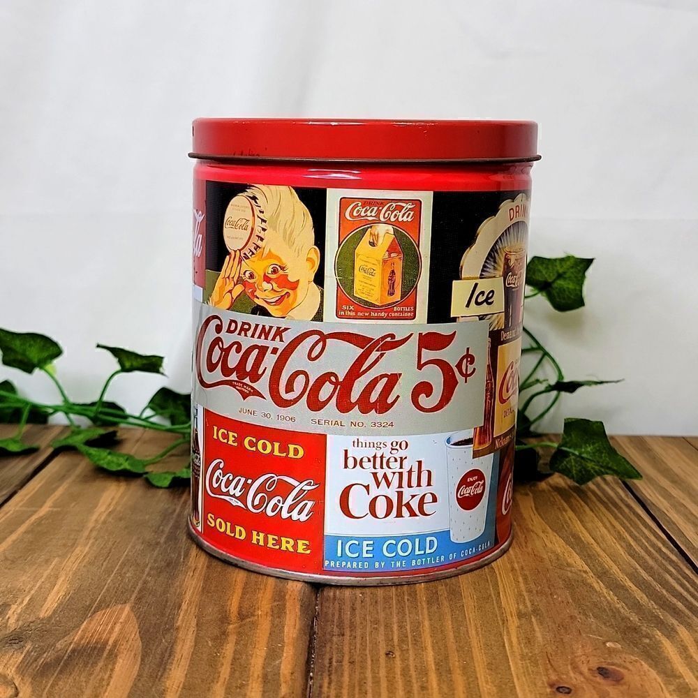 Coca-Cola. Tin. Vintage. EUC